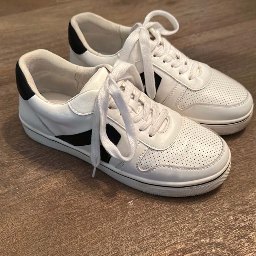 MIA Krew Perforated Lace Up Sneakers